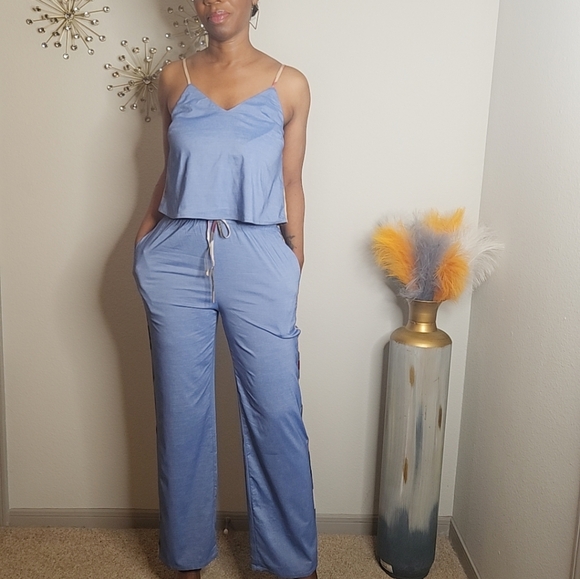 Effortless Edge Two-Piece Set - Picture 5 of 7